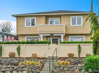 217 9th Avenue S, Edmonds, WA 98020