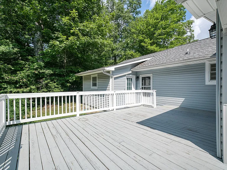 150 Pomeroy Dr — Photo 18