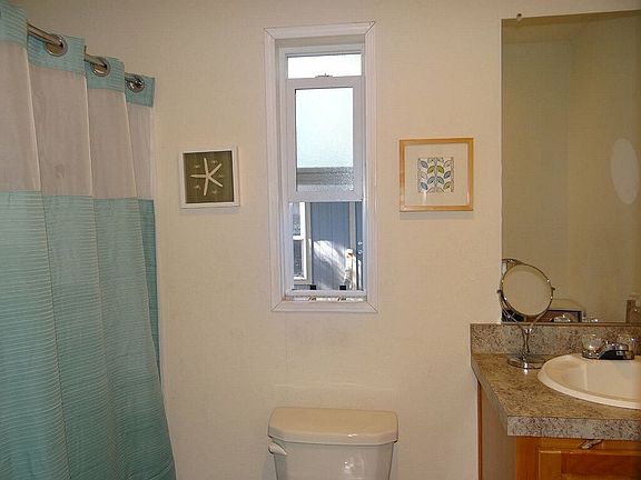 4th image of 965 Forest Ln #15