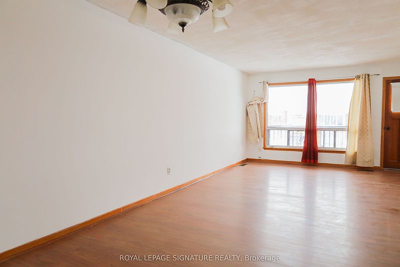 Brampton House for rent - 3 Bedrooms — photo 14