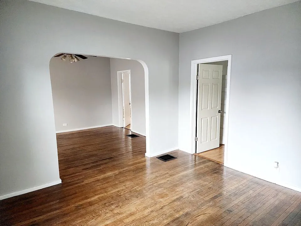 2 bed, 1886 sqft, $1,300 — Photo 4
