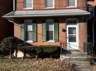 242 S West St FLOOR 2, Carlisle, PA 17013