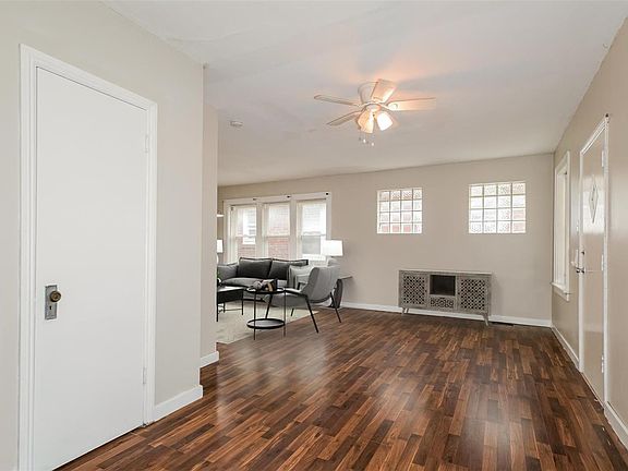 4th image of 4152 Potomac St