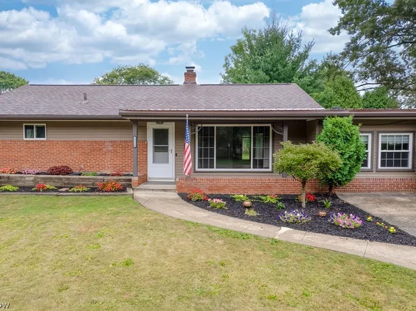 33580 Linden Dr, Solon, OH 44139
