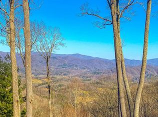 11 Stoney Ridge Ln, Burnsville, NC 28714