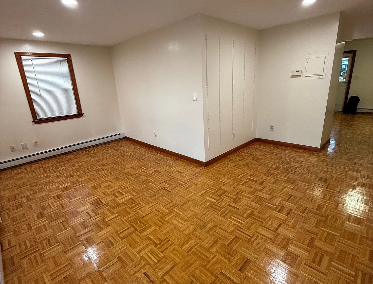 1 bed, 800 sqft, $2,400 — Photo 2
