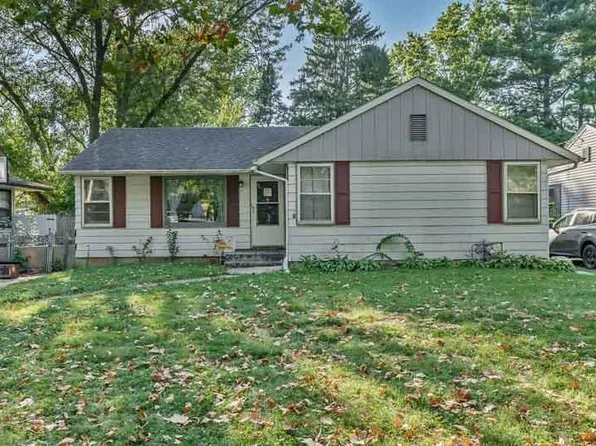 407 28th St, Rockford, IL 61108