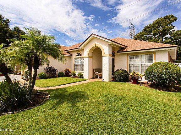 2nd image of 820 Bucks Harbor Dr W