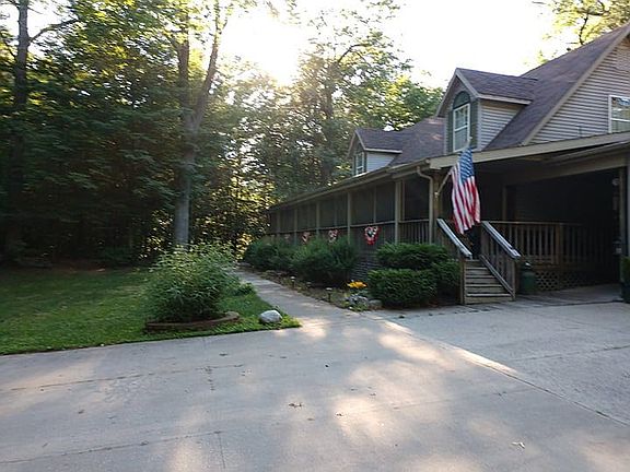 3rd image of 778 Michillinda Rd
