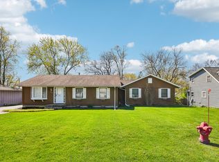 407 Fairfield Dr, Island Lake, IL 60042