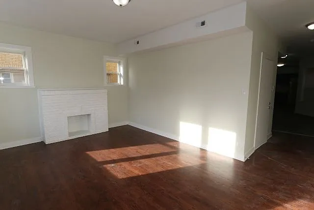 2944 W Montrose Ave #3 — Photo 10