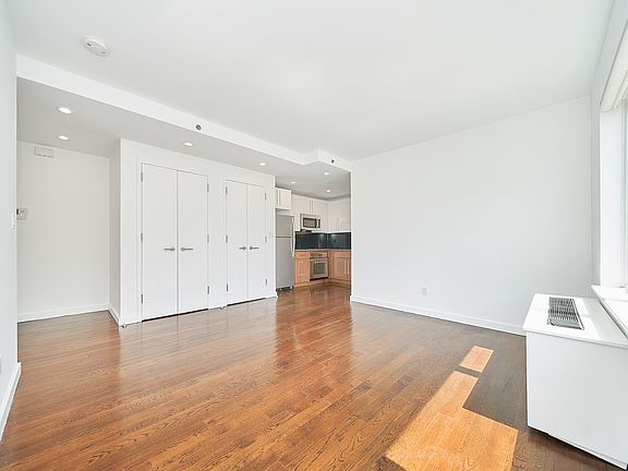 4th image of 1209 Dekalb Ave APT 219