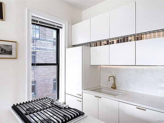 5th image of 140 Claremont Ave APT 6H