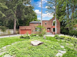 40 Donino Ave, Toronto, ON M4N 2W7