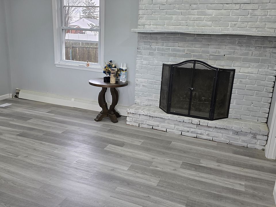 1st image of 305 Route 109 #1