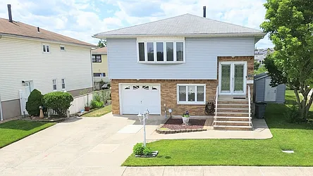 1033 Park Drive