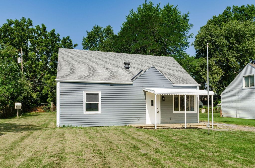Real estate listing image