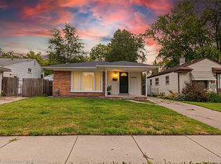 24876 Dale Ave, Eastpointe, MI 48021