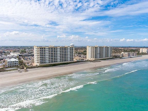 4th image of 1045 Highway A1a