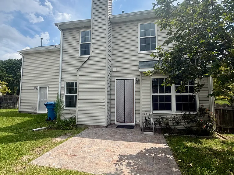 1400 Dalsbury Ln — Photo 26