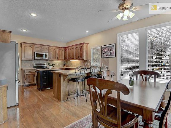 4th image of 13231 Bluejacket St