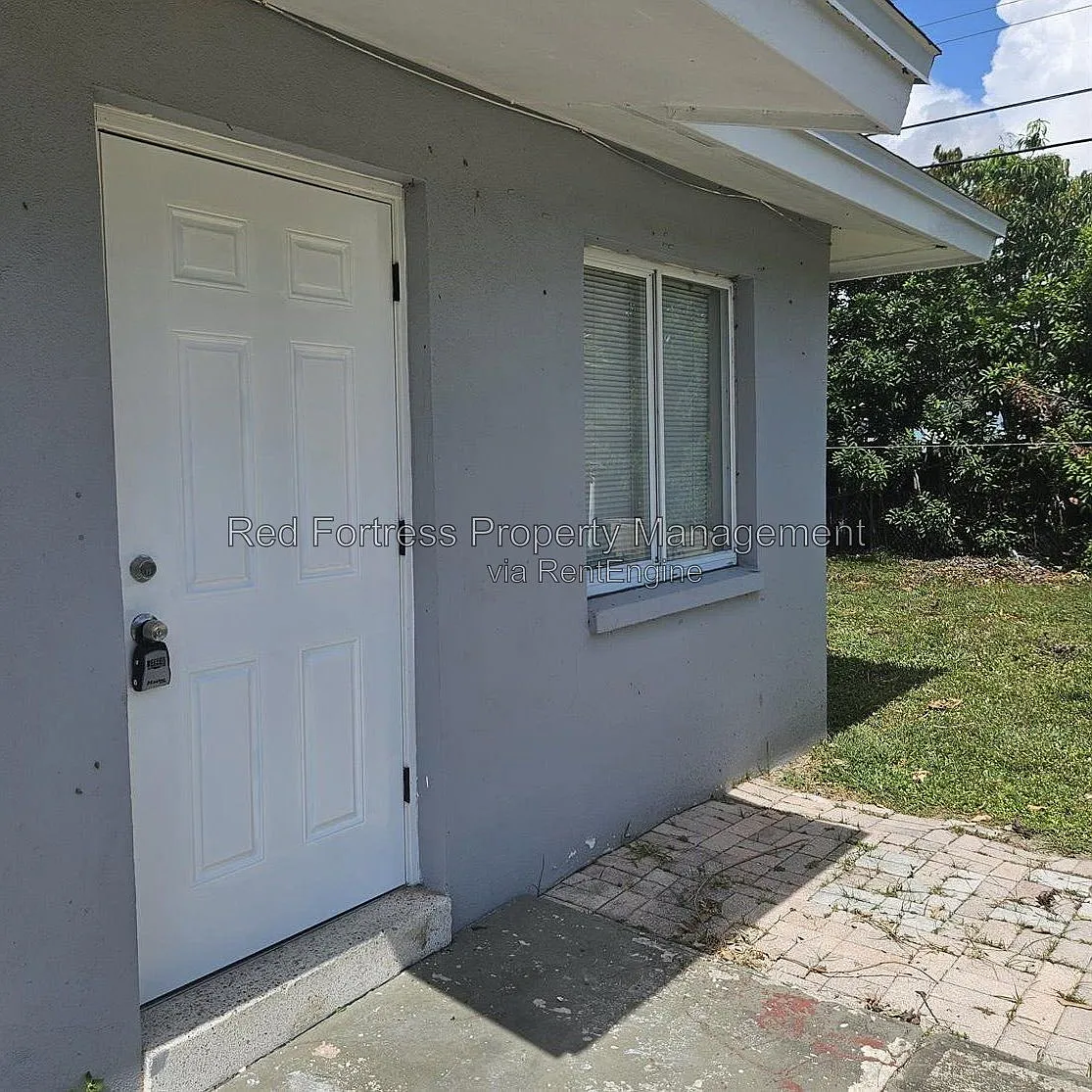 2 bed, 2.0 bath, $950 — Photo 1
