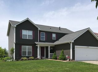 1329 Clifton Dr, Minooka, IL 60447