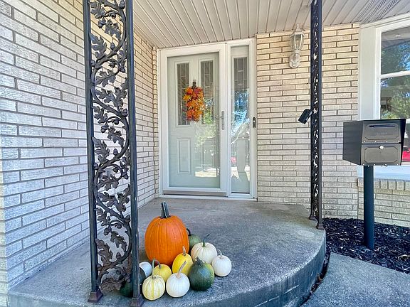 2nd image of 3817 Larson Ave