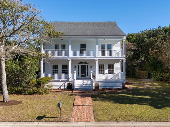 102 Island View Drive, Beaufort, NC 28516