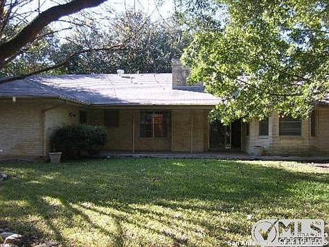 3rd image of 409 Fenwick Dr