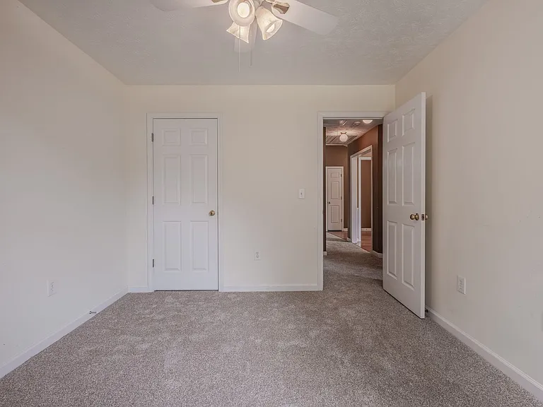 103 Williams Ct — Photo 12