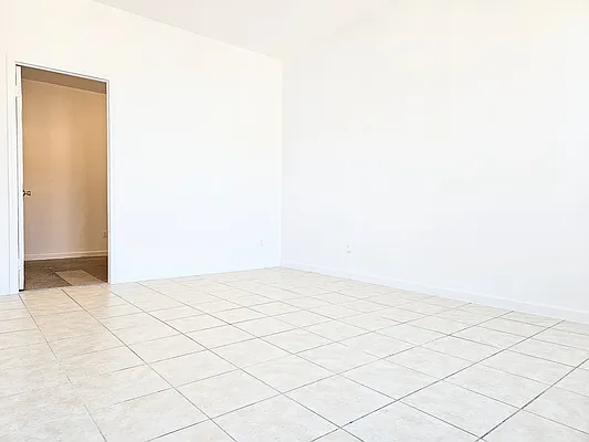 Rented by Virtual Real Estate | media 2