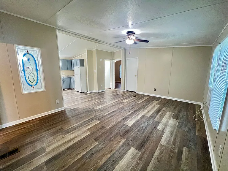 4092 Mountain Rd — Photo 2