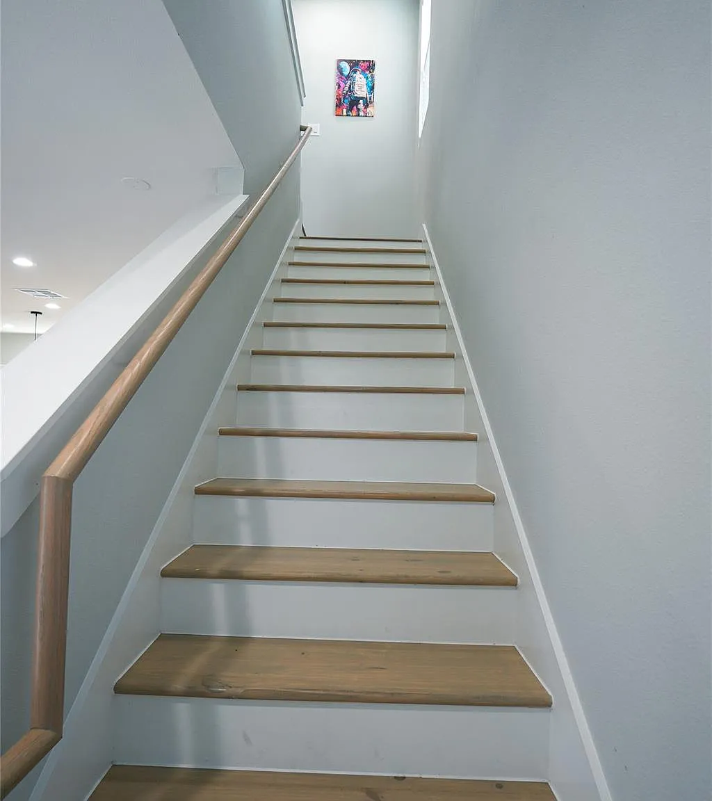 3 bed, 3.5 bath, 1791 sqft, $2,600 — Photo 4