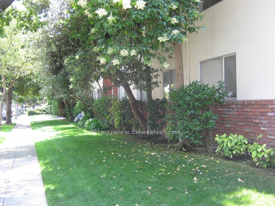 1st image of 1030 W Olive Ave APT 2