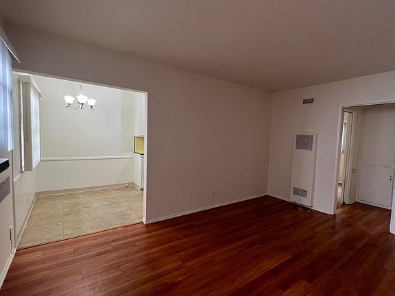 5th image of 830 Wilcox Ave APT 3