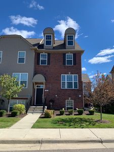 923 Barclay Cir, Rochester, MI, 48307