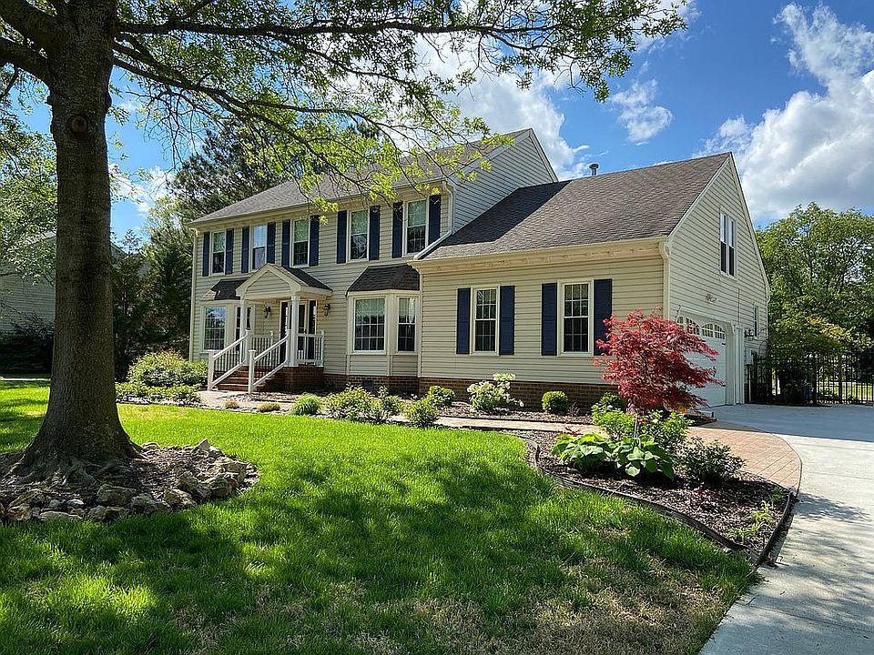 1st image of 2208 Russet Leaf Ln