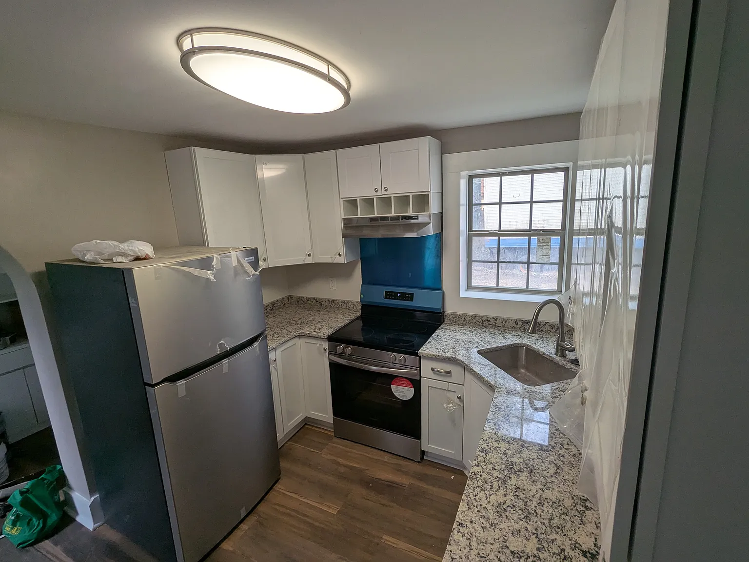 4 bed, 1400 sqft, $2,850 — Photo 4