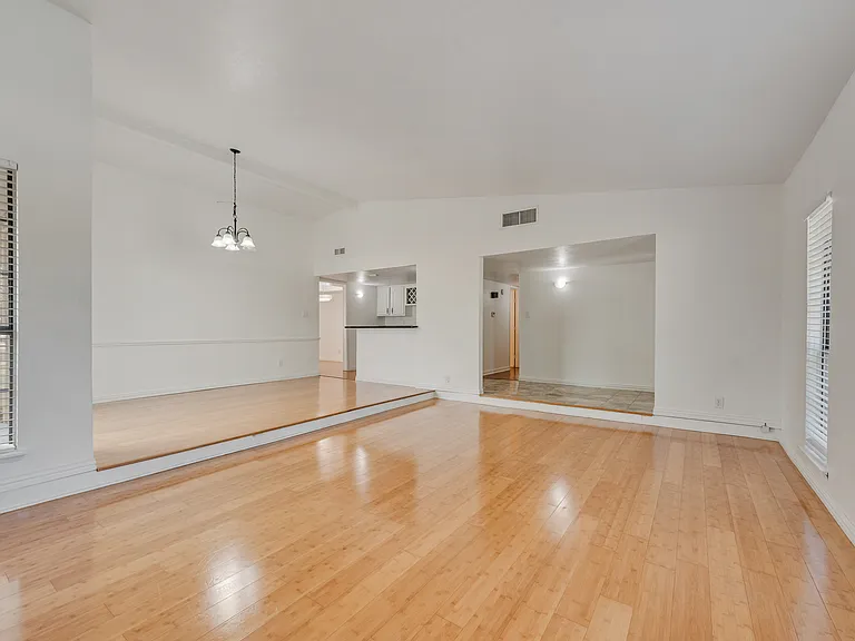 3316A John Muir Ct — Photo 10