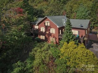 3238 Utah Mountain Rd, Waynesville, NC 28785