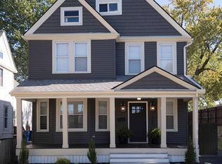 1365 W 76th St, Cleveland, OH 44102