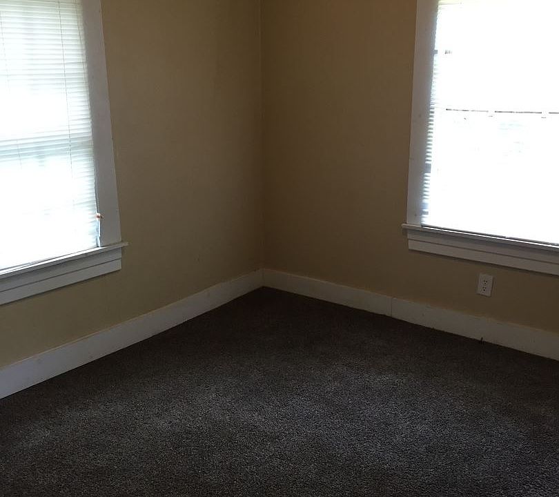 2nd image of 3118 Boone St
