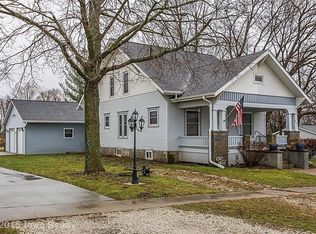 411 N Washington Ave, Lacona, IA 50139