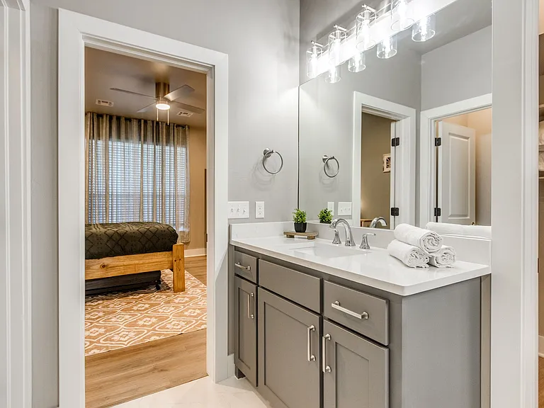 609 Abadan Dr — Photo 39