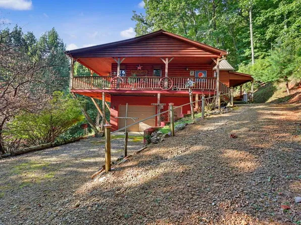 109 Howard St, Blairsville, GA 30512