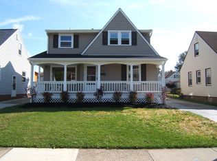 32118 Dickerson Rd, Willowick, OH 44095