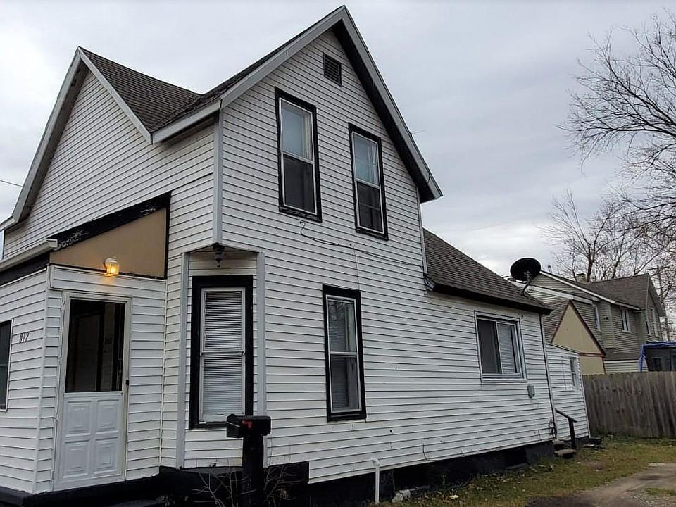 1st image of 812 Isabella Ct SE