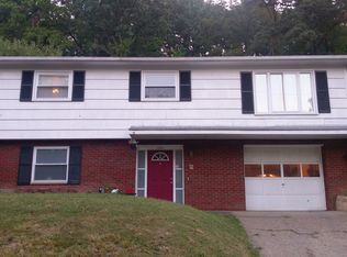 1525 Skyline Rd, Charleston, WV 25314