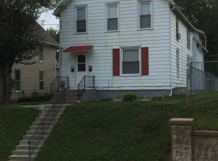 1115 17th St #2, Moline, IL 61265